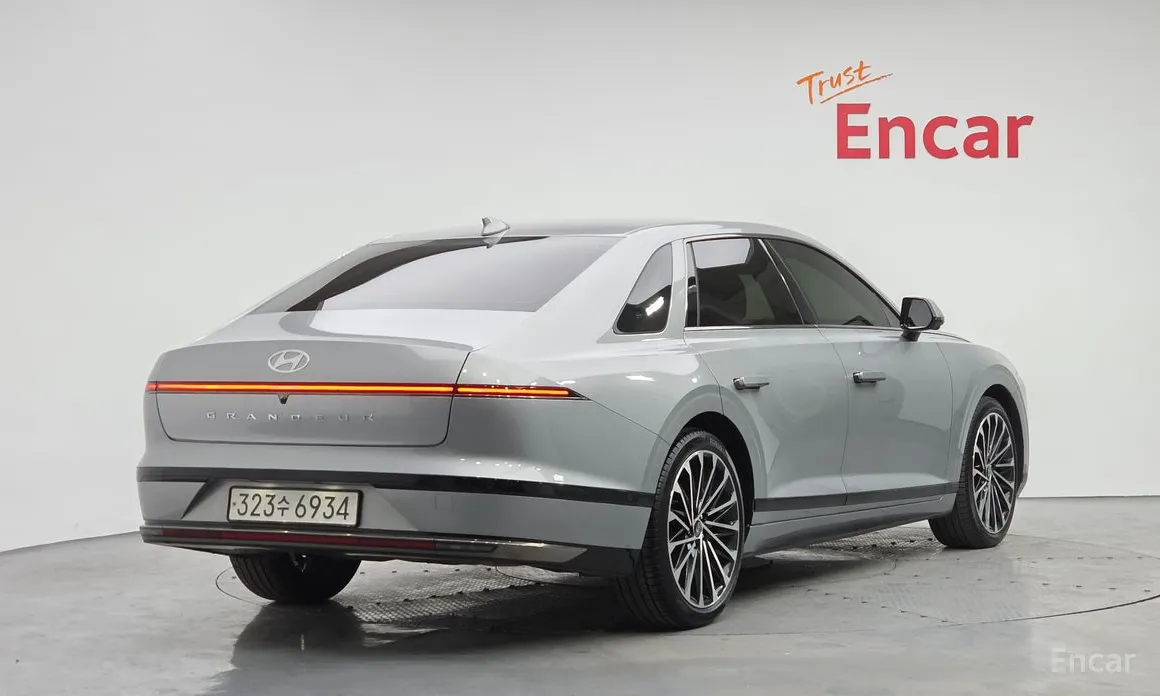 Фото 2 - Hyundai Grandeur
