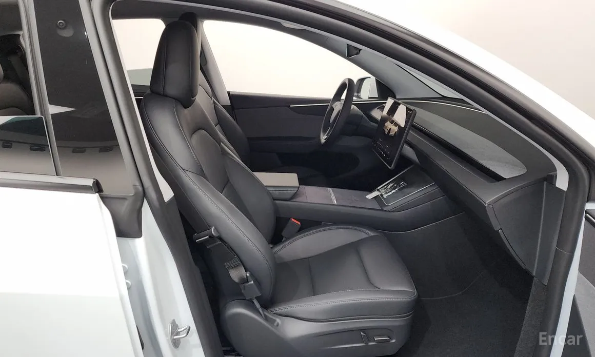 Фото 11 - Tesla Model Y