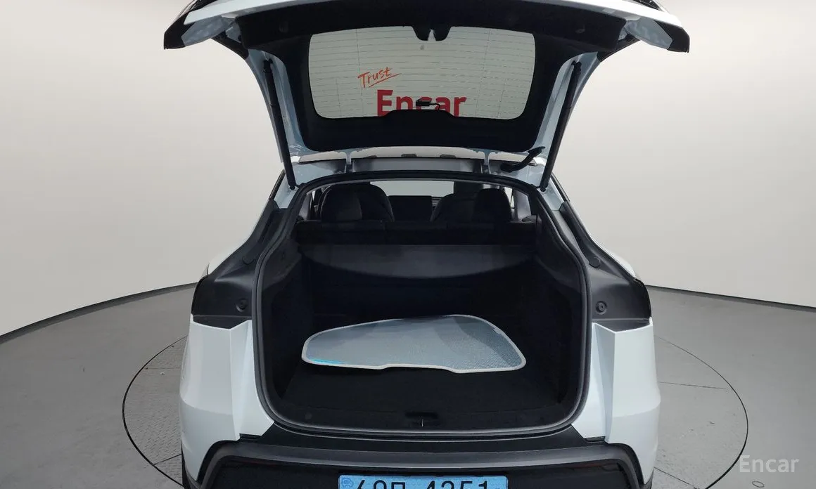 Фото 20 - Tesla Model Y