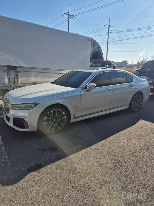 Фото 1 - BMW 7 Series