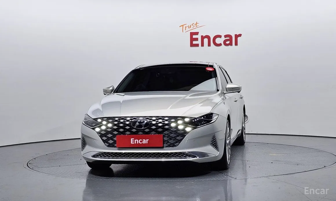 Фото 3 - Hyundai Grandeur