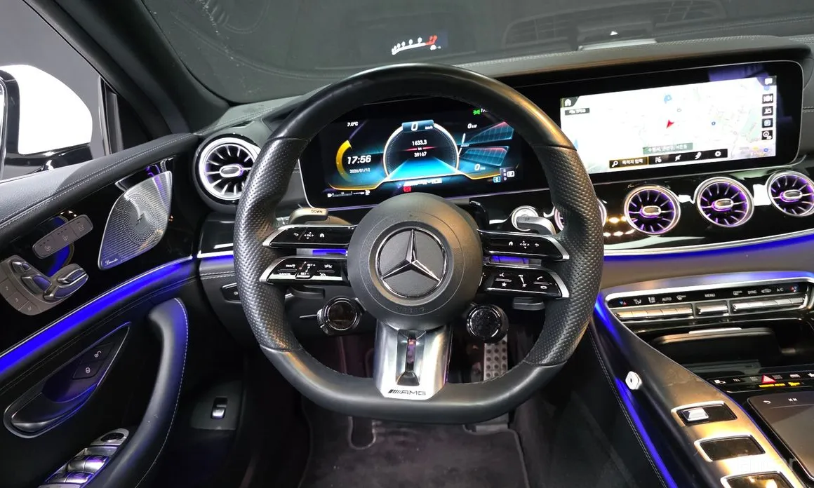 Фото 13 - Mercedes-Benz AMG GT