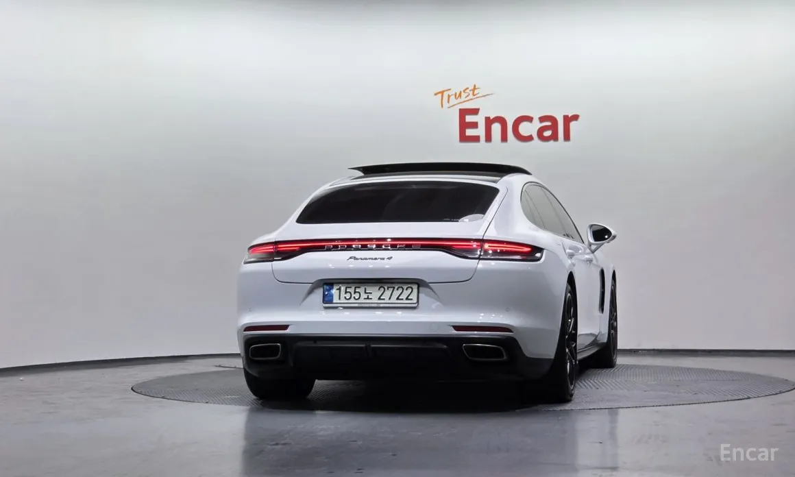 Фото 4 - Porsche Panamera