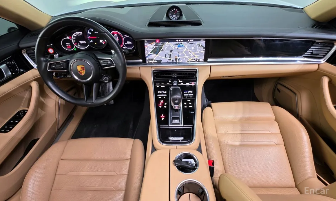 Фото 7 - Porsche Panamera