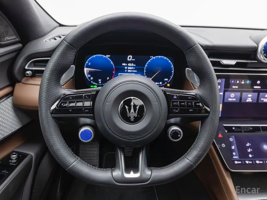 Фото 13 - Maserati Grecale