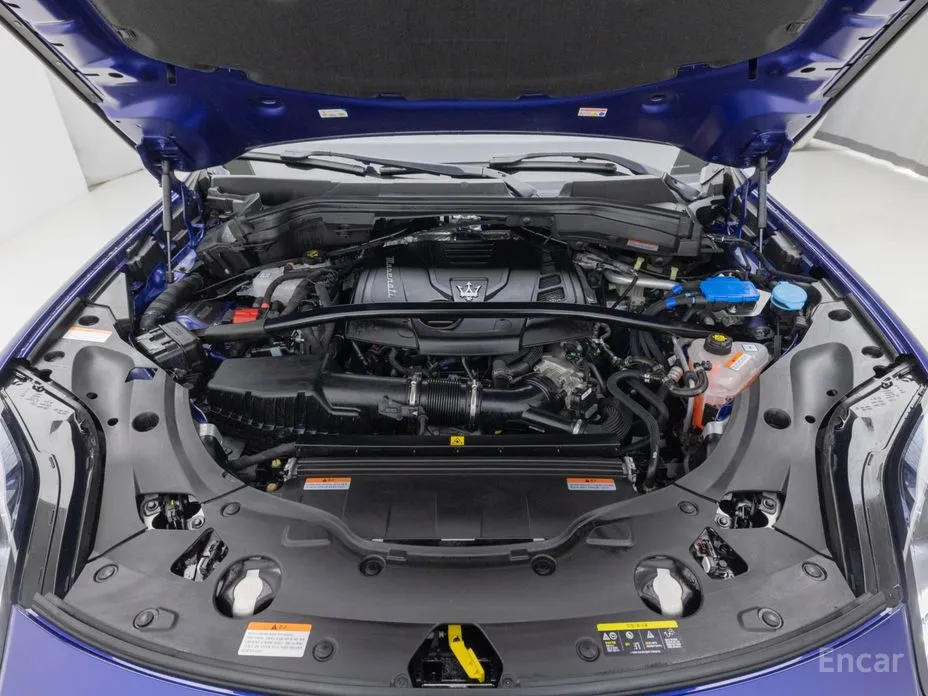 Фото 7 - Maserati Grecale