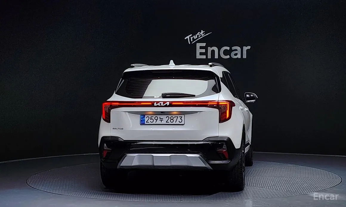 Фото 4 - Kia Seltos