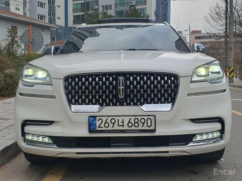 Фото 3 - Lincoln Aviator