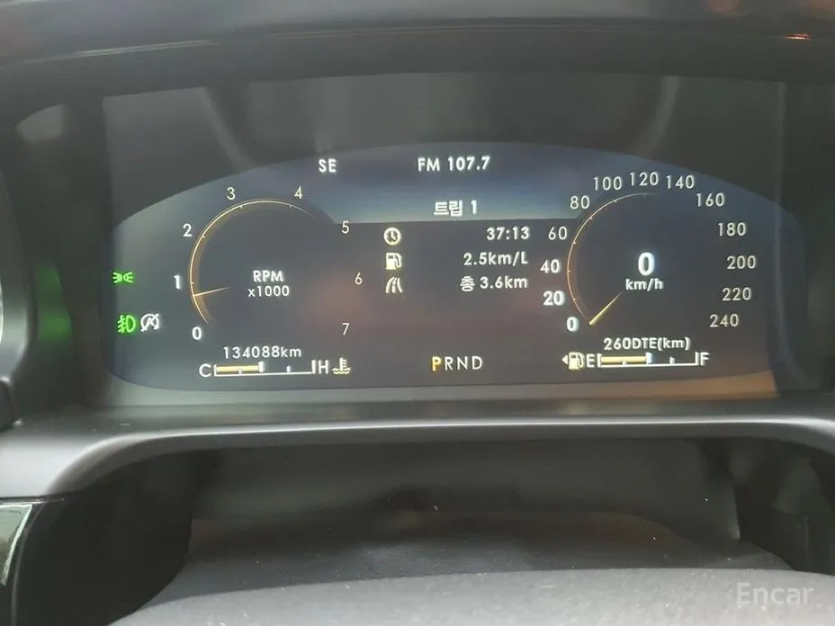 Фото 8 - Lincoln Aviator