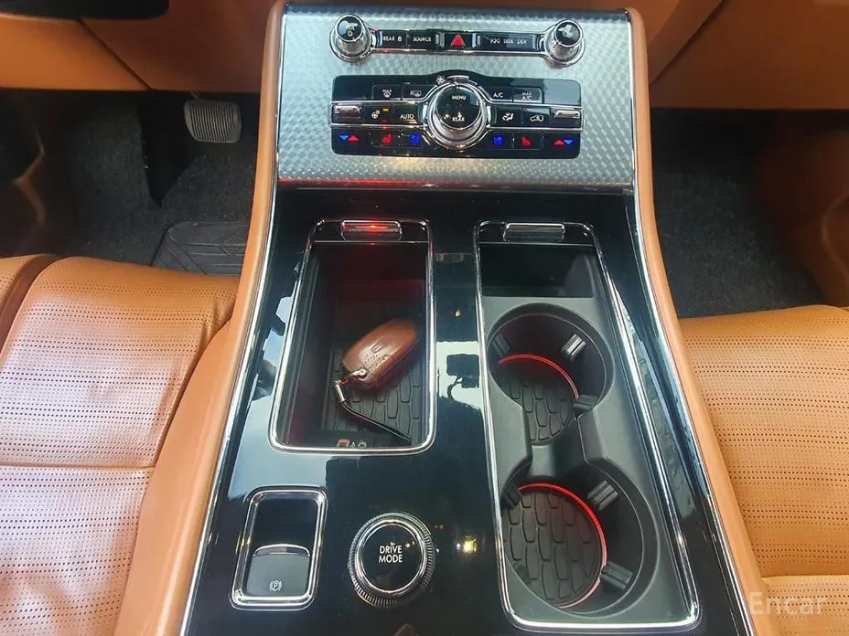 Фото 9 - Lincoln Aviator