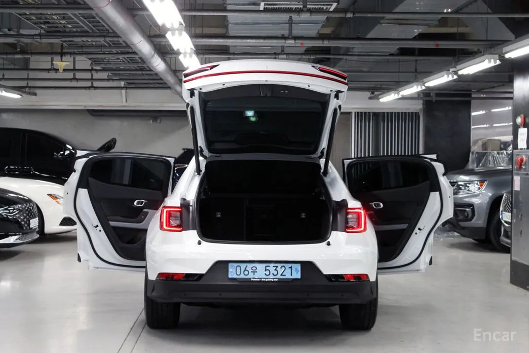 Фото 17 - Polestar 2