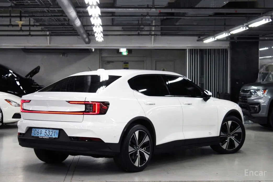 Фото 6 - Polestar 2