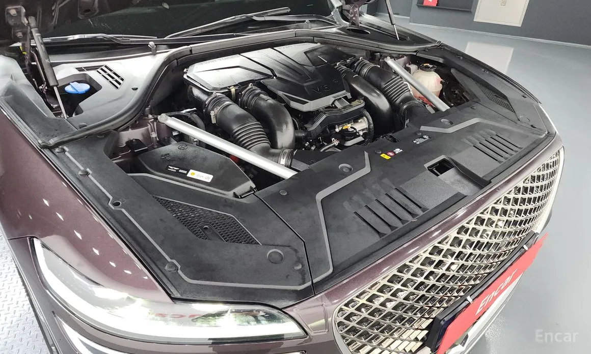 Фото 6 - Genesis GV70