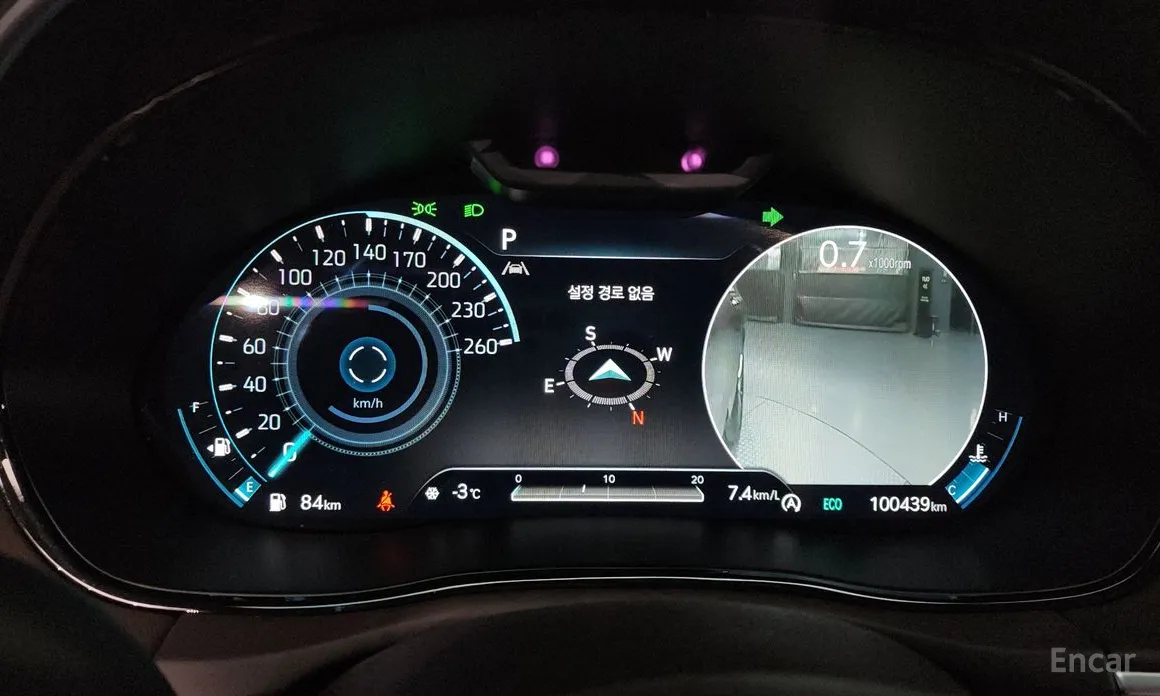 Фото 8 - Genesis GV70