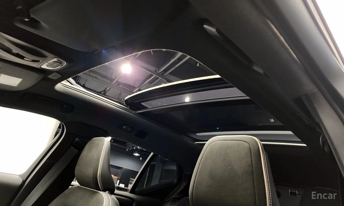 Фото 19 - Volvo XC40