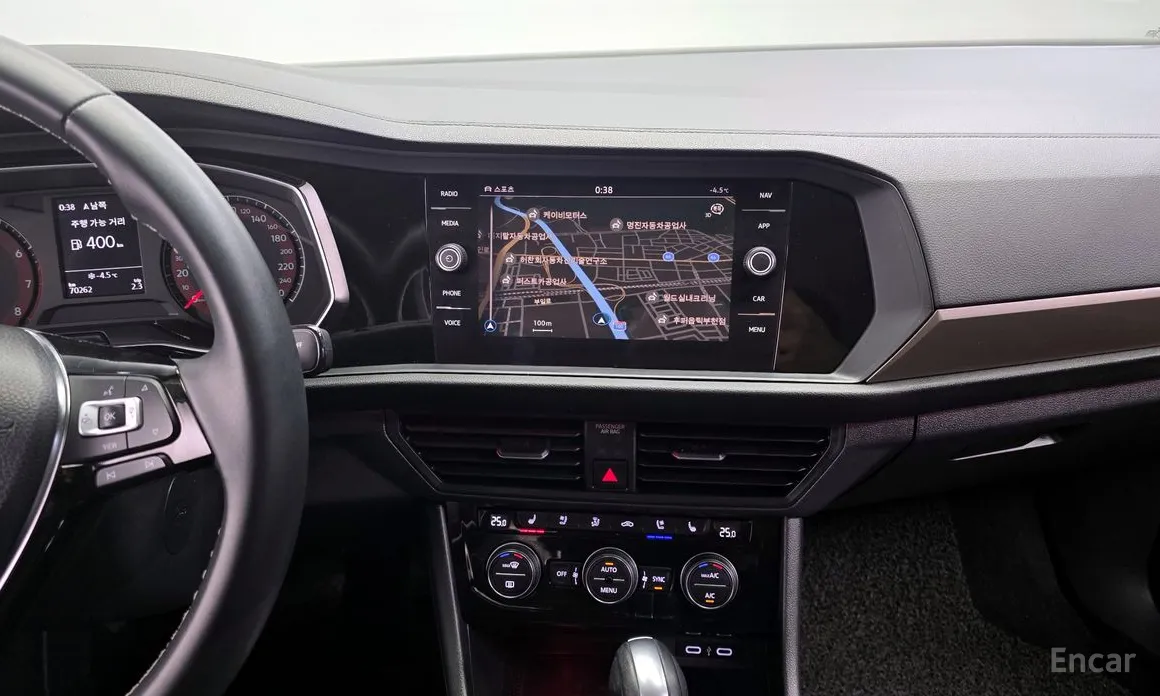 Фото 14 - Volkswagen Jetta