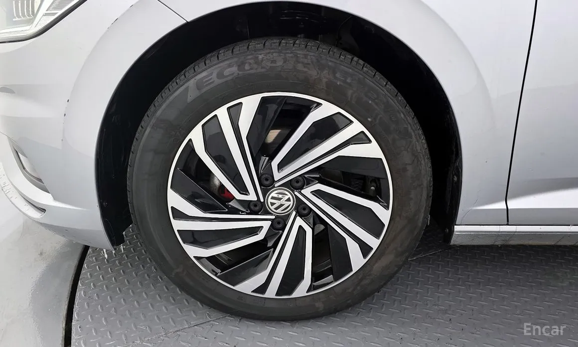 Фото 5 - Volkswagen Jetta