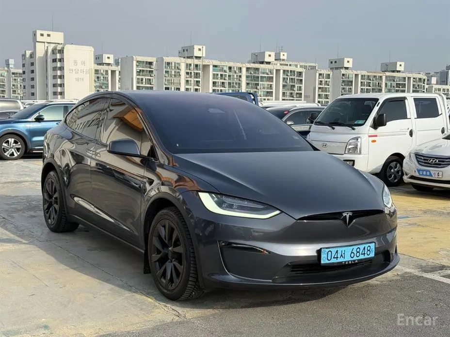 Фото 1 - Tesla Model X