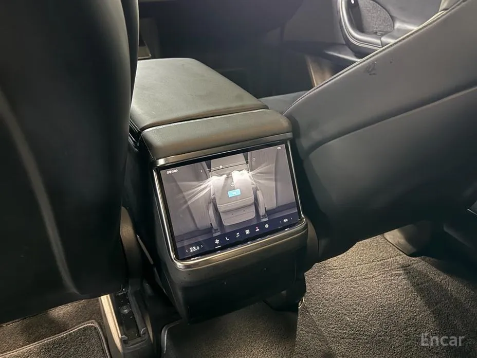 Фото 11 - Tesla Model X