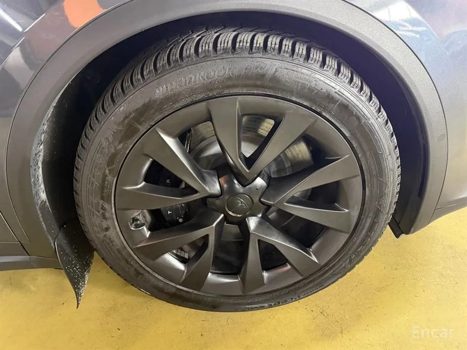 Фото 18 - Tesla Model X