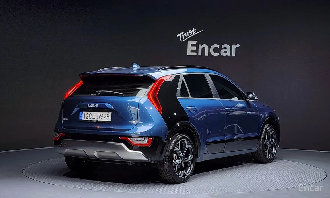 Фото 2 - Kia Niro