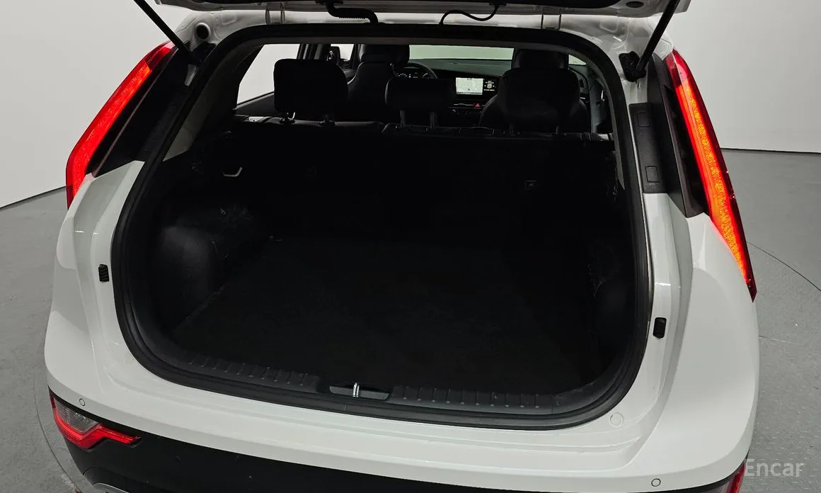 Фото 20 - Kia Niro