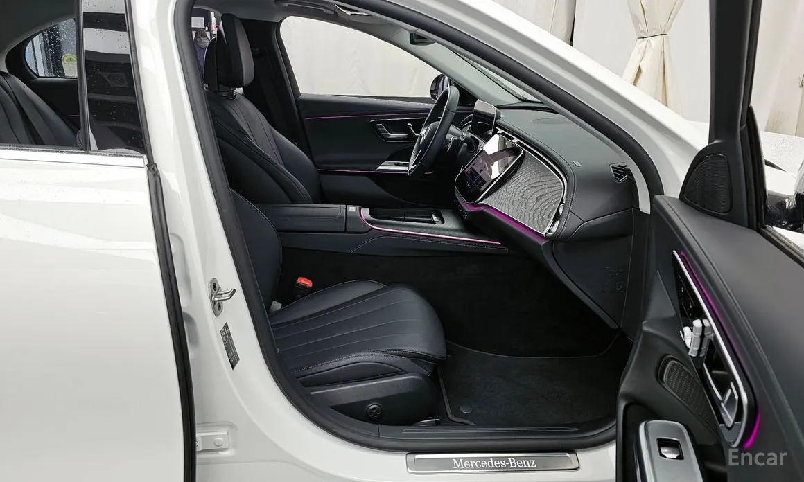 Фото 11 - Mercedes-Benz E-Class