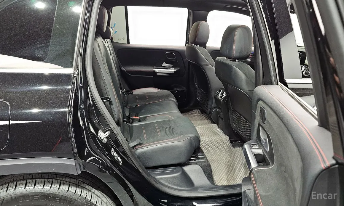 Фото 12 - Mercedes-Benz EQB