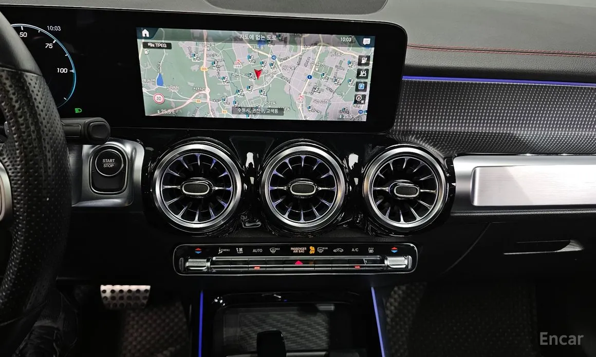 Фото 14 - Mercedes-Benz EQB