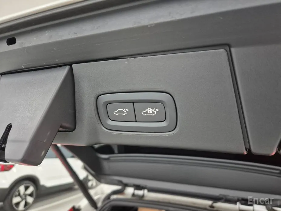 Фото 17 - Volvo V90