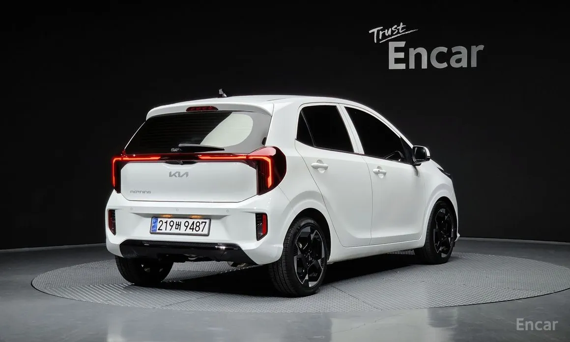 Фото 2 - Kia Morning