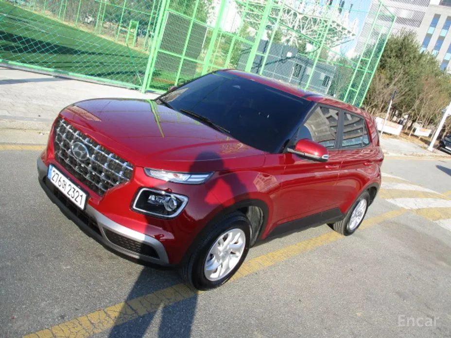 Фото 2 - Hyundai Venue