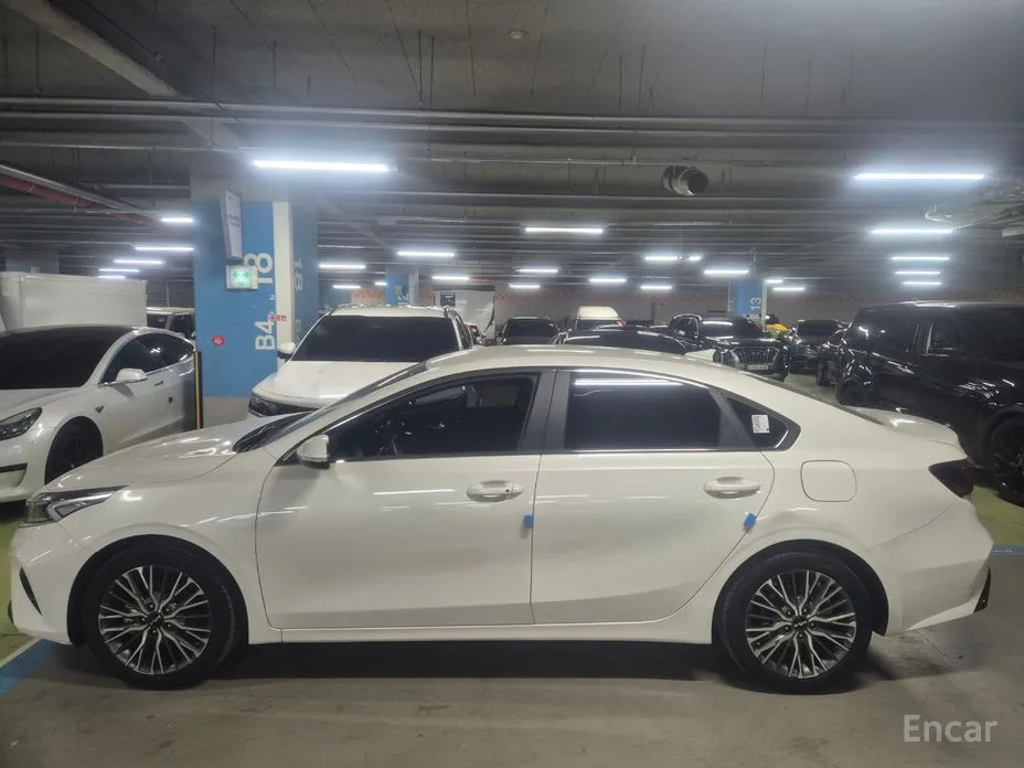 Фото 17 - Kia K3