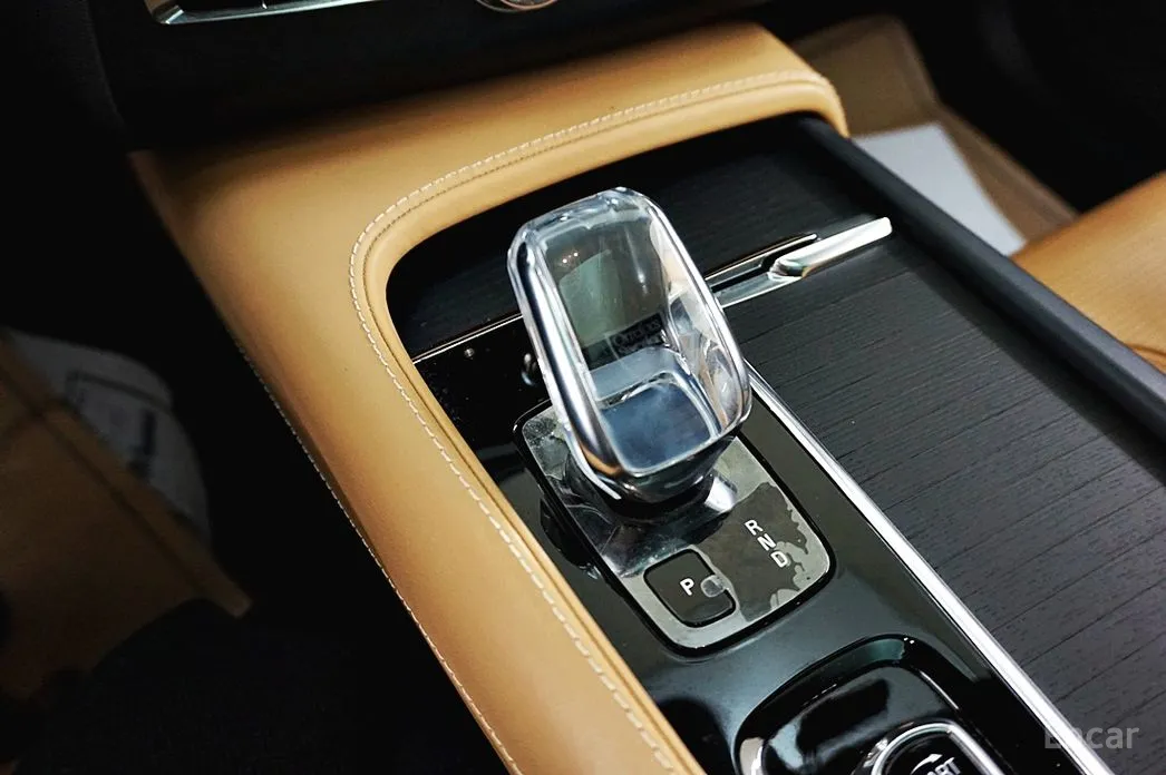 Фото 12 - Volvo XC90