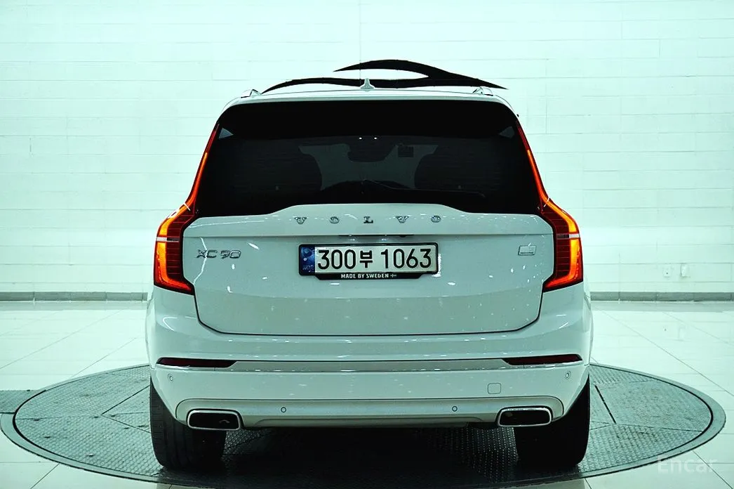 Фото 6 - Volvo XC90