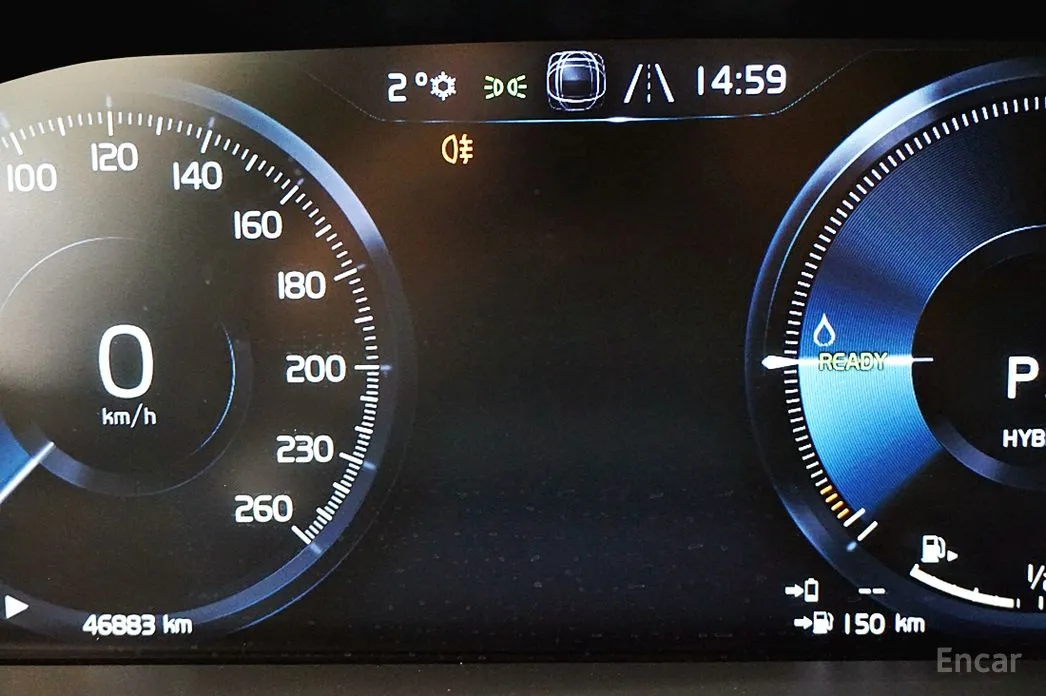 Фото 9 - Volvo XC90