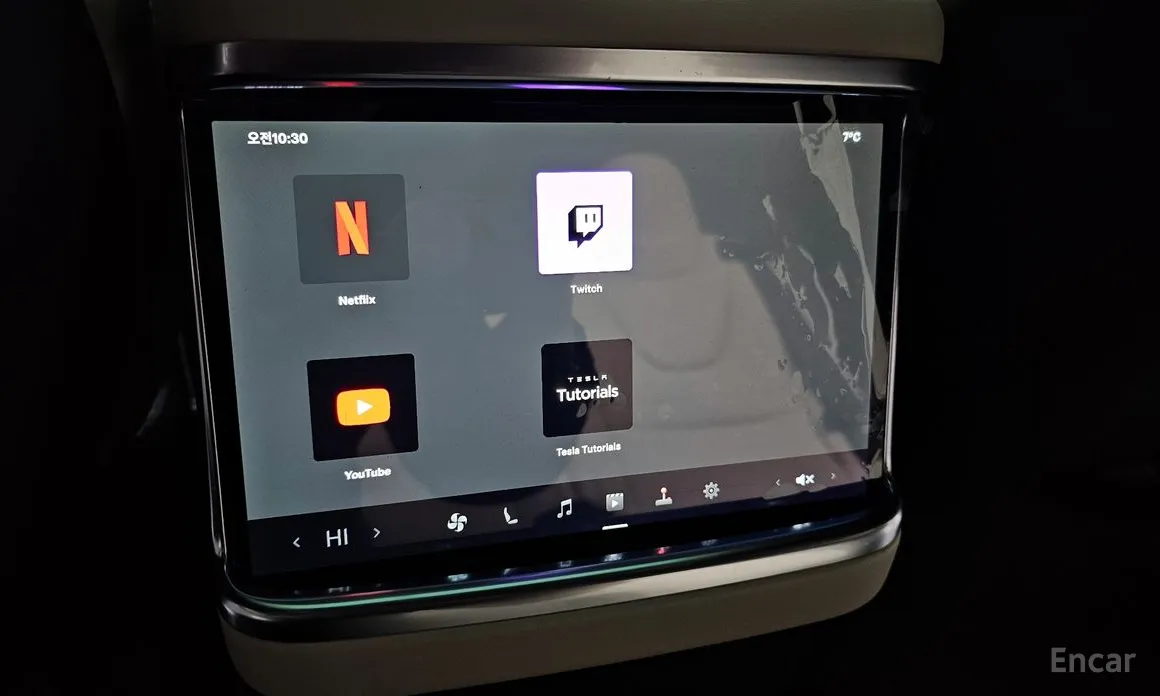 Фото 17 - Tesla Model X