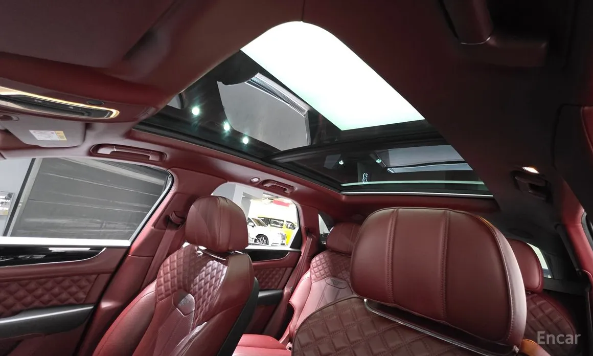 Фото 17 - Bentley Bentayga