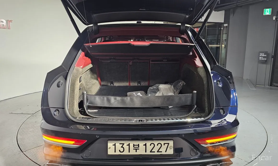 Фото 20 - Bentley Bentayga