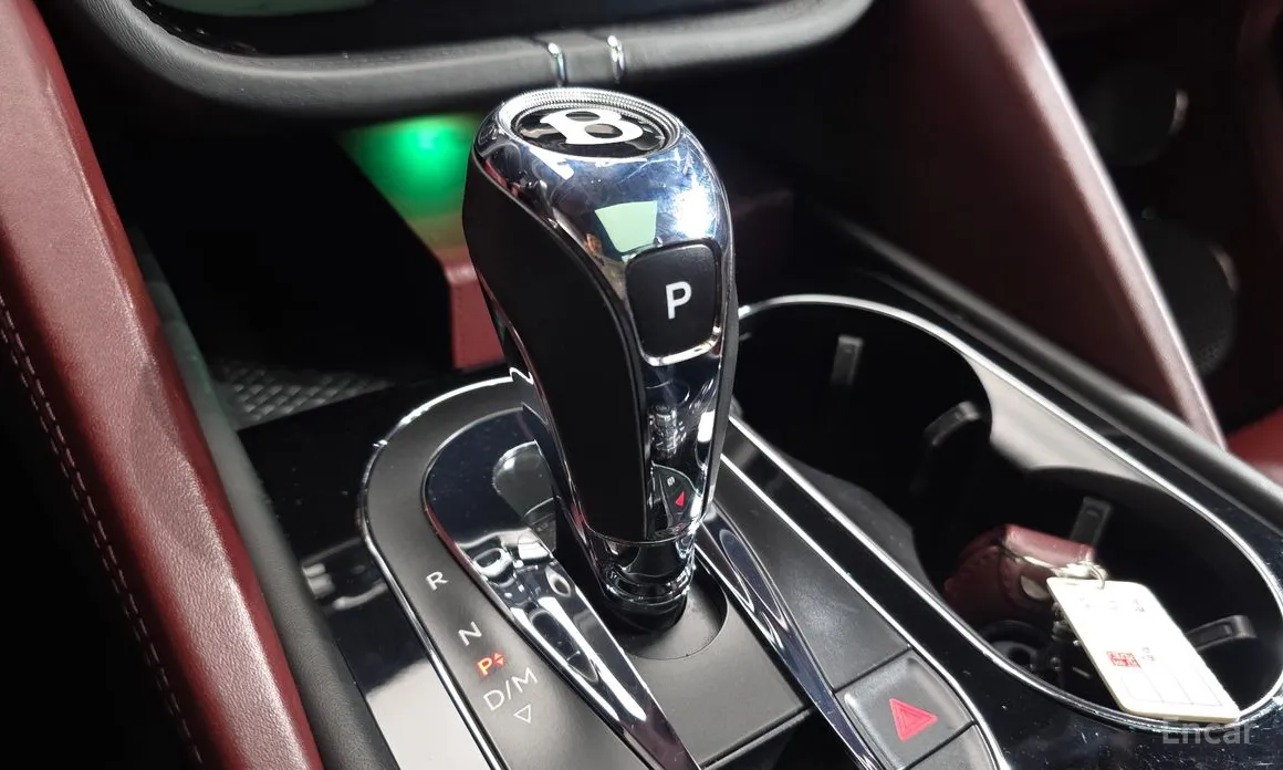 Фото 9 - Bentley Bentayga