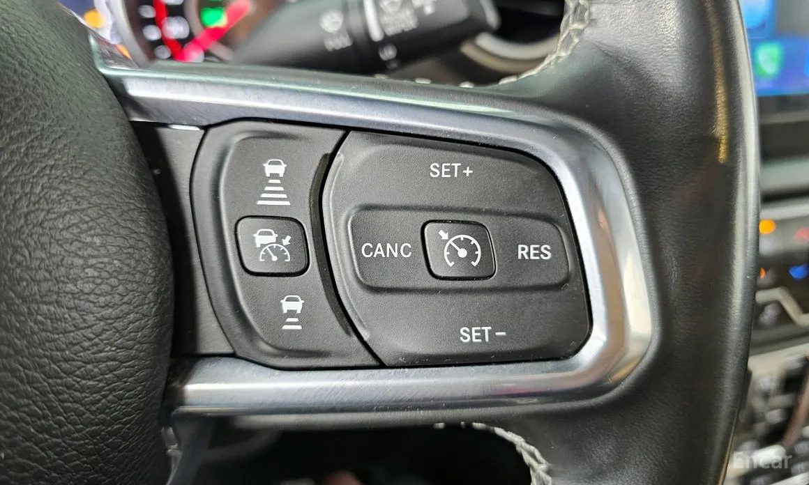 Фото 19 - Jeep Gladiator