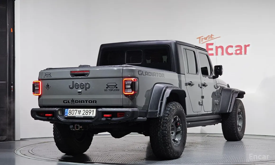 Фото 2 - Jeep Gladiator