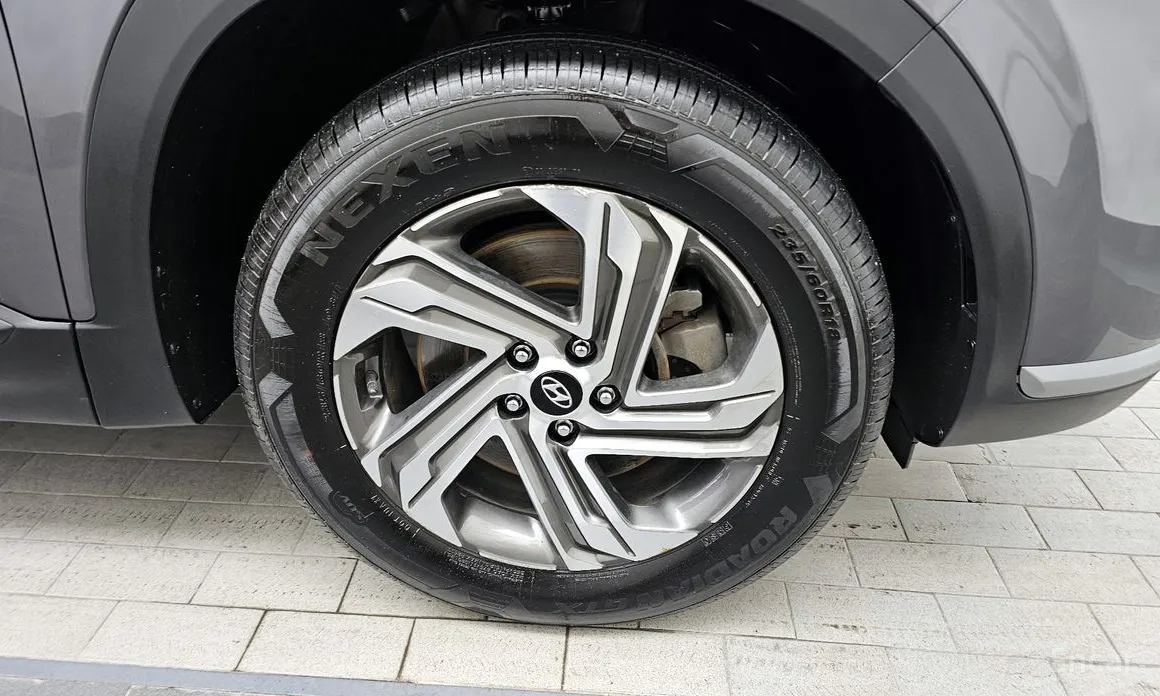 Zdjęcie 5 - Hyundai Santa Fe