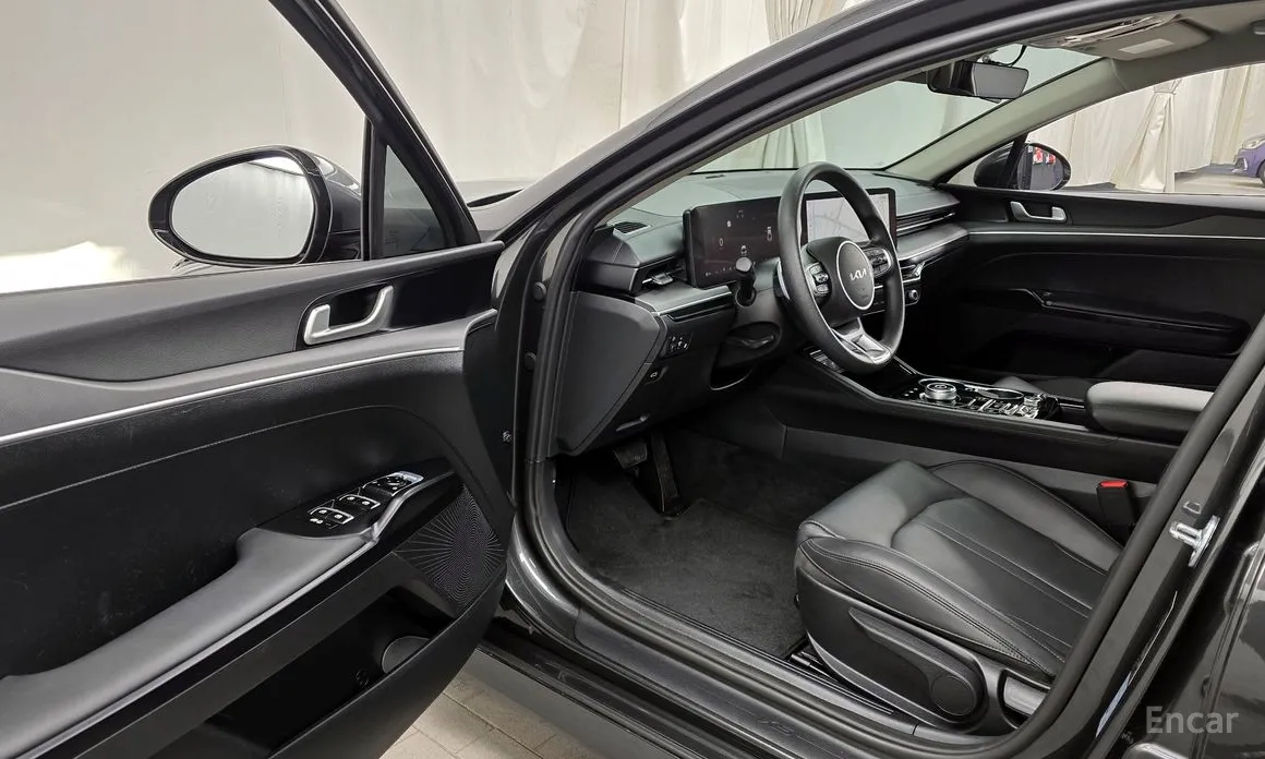 Фото 10 - Kia K5