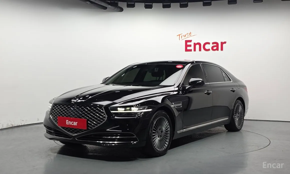 Фото 1 - Genesis G90