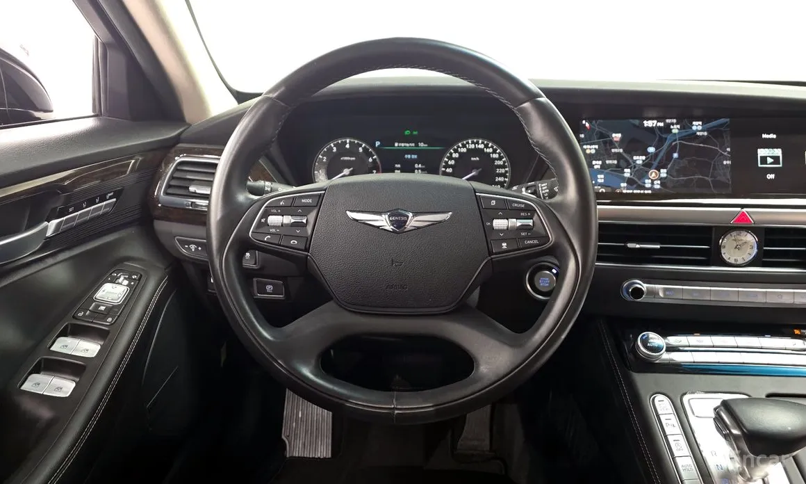 Фото 13 - Genesis G90