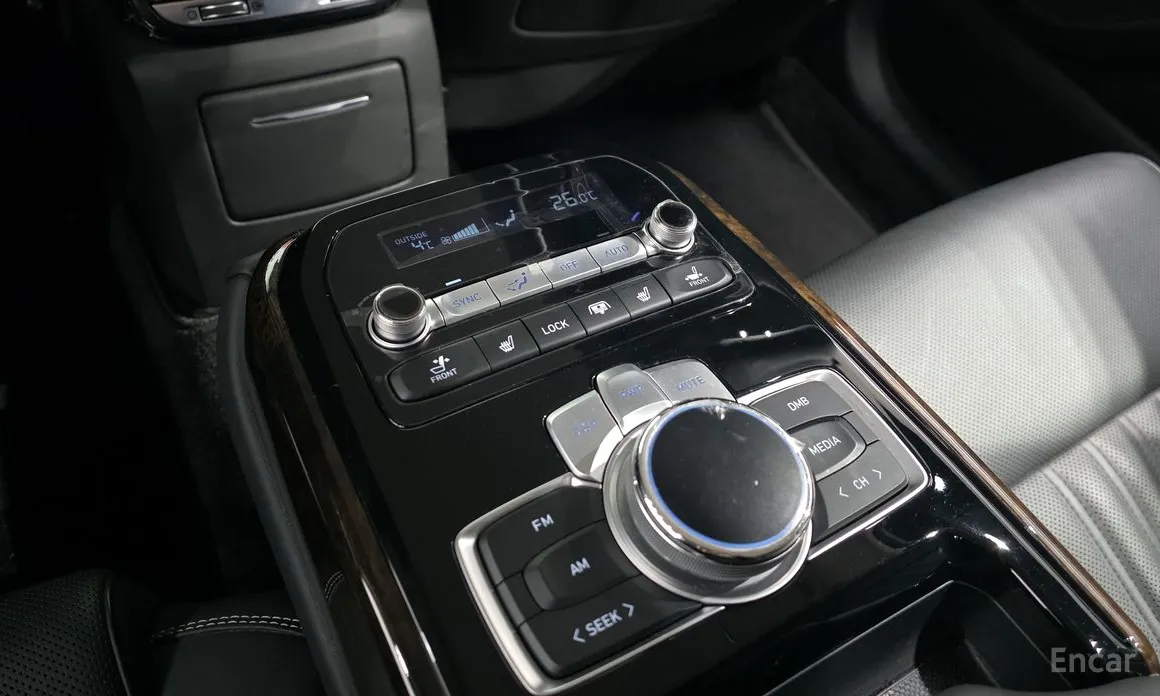 Фото 19 - Genesis G90