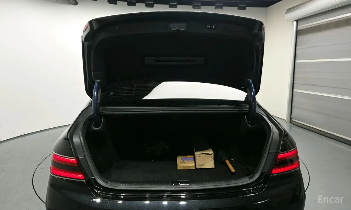 Фото 20 - Genesis G90