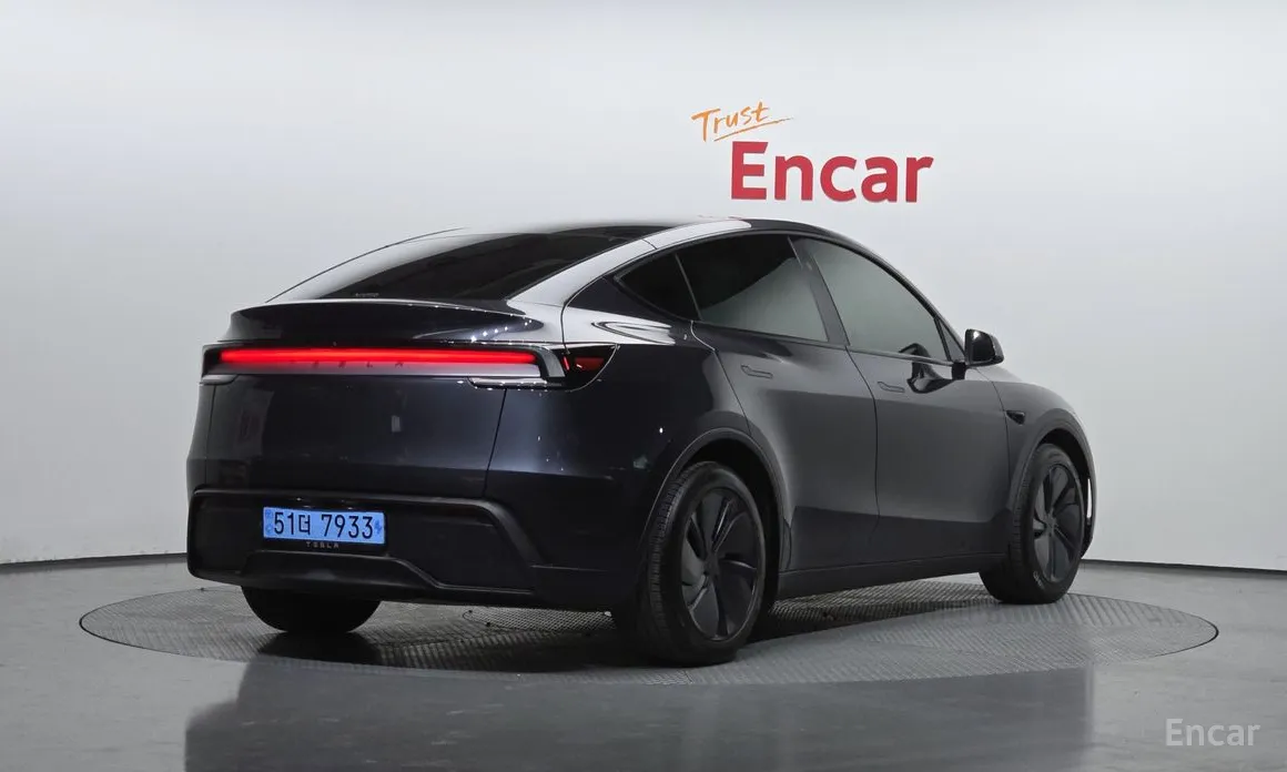 Фото 2 - Tesla Model Y