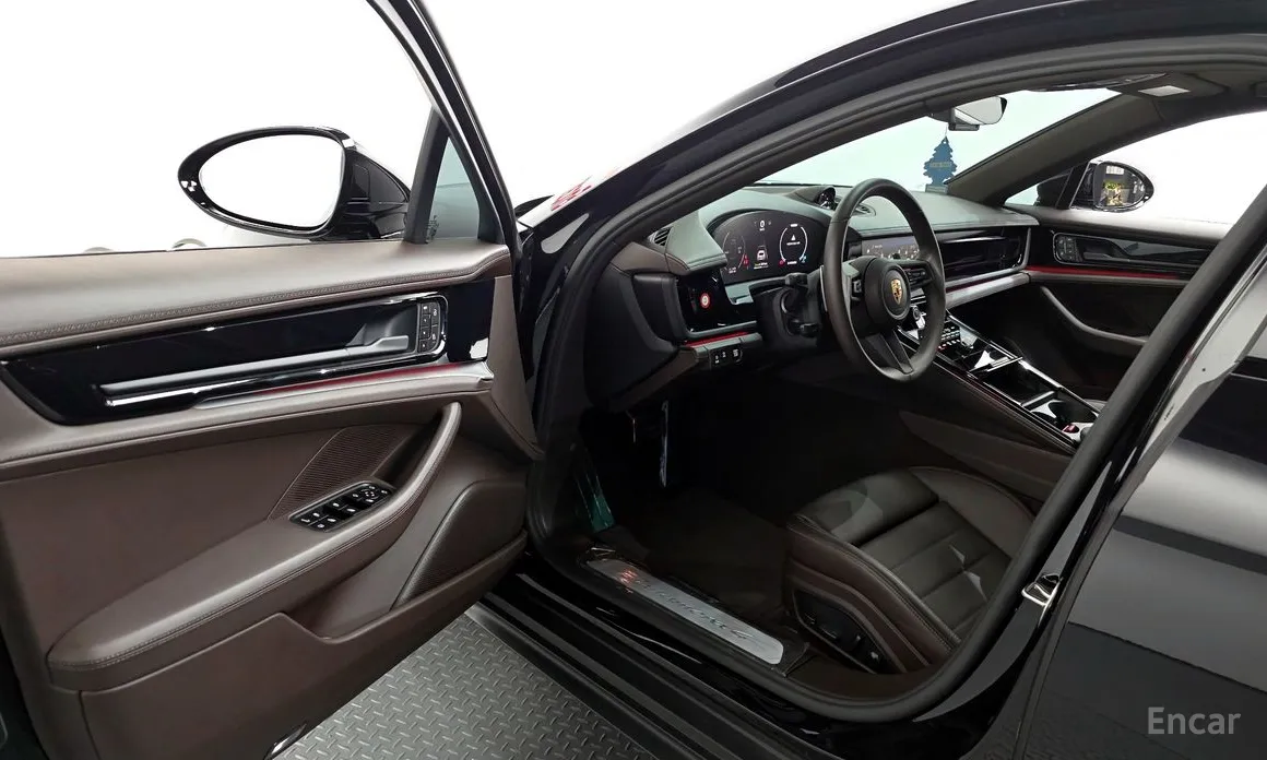 Фото 10 - Porsche Panamera